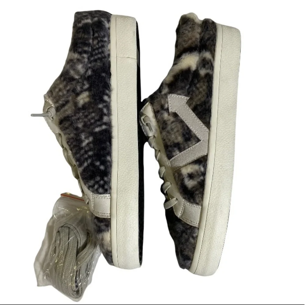 Vintage Havana Faux Fur Sneakers Slip On Sneakers Pewter Snake Women’s Size 8.5